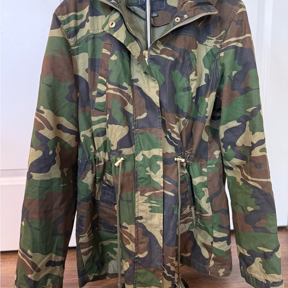 Miss London Black Label Camo Utility Jacket with Hood – Size L